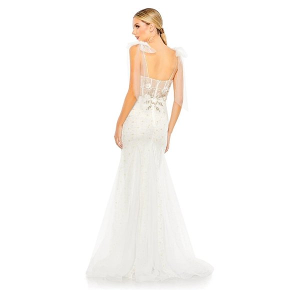 NWT $798 MAC DUGGAL WHITE EMBELLISHED SLEEVELESS BOW DETAIL GOWN STYLE 50666 - Picture 2 of 8